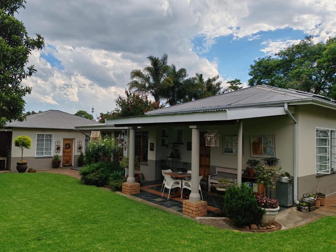 La Guesthouse Piet Retief Exterior foto